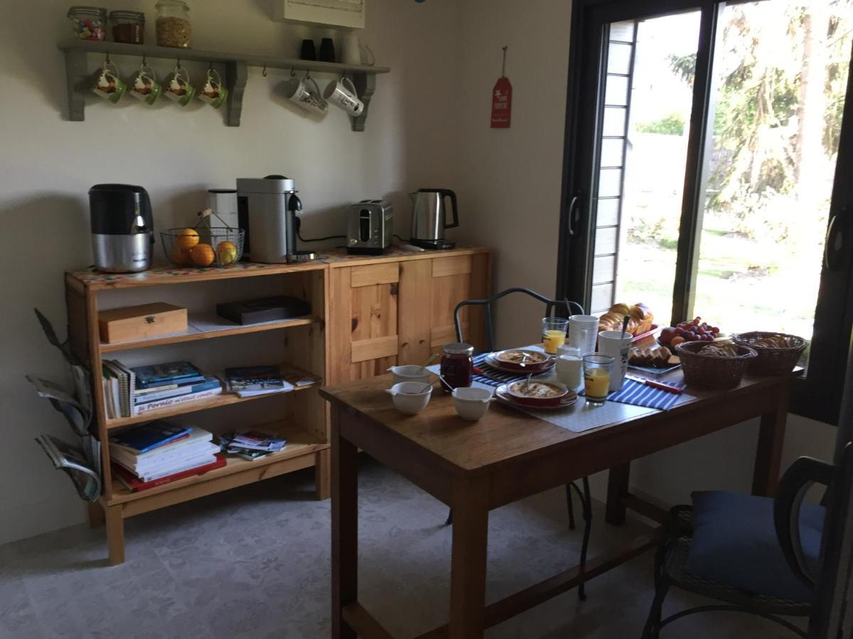 A La Birochere Chambre D Hotes Classee 3 Cles Et Accueil Velo Порник Екстериор снимка